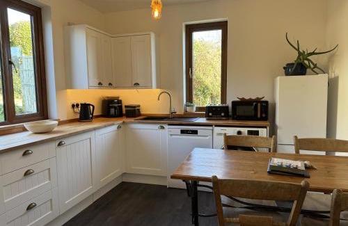 Hythe Apartment | 3 Bed Ground Floor Apartment - Hot Tub Optional Upgrade