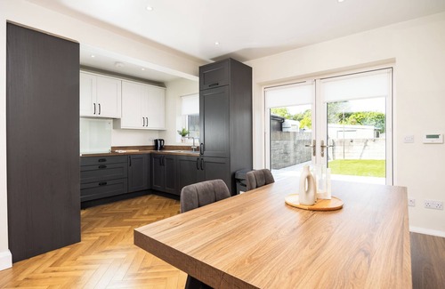 Ashtown House | 3 Bed Home W/Garden By Phoenix Park & Dublin Zoo