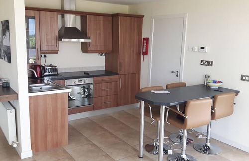 Belturbet House | 3 Bed-Hot Tub-River View-Pet Friendly