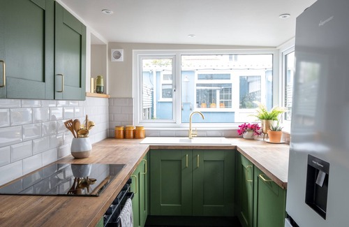 Cawsand Cottage | 3 Bed luxury cottage in Cornish coastal village perfect for families