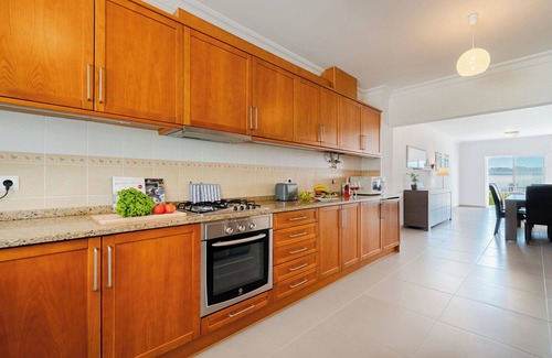 Vale de Carro House | 3-bedr. house in Olhos d'Água, with pool, ac, wifi, 800 m from the beach
