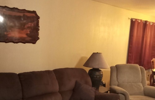 Alturas House | 3 Bedroom 2 Bath Great Family Location in Town