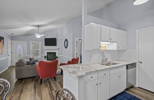 New Bern House | 3 bedroom, 2 bath Paradise Awaits