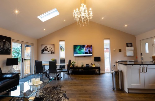 Otterburn Cabin | 3 Bedroom 2 bathroom luxurious lodge with hot tub stunning Northumberland