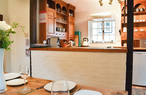 East Woodyates Cottage | 3 bedroom accommodation in Farnham, near Blandford Forum