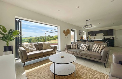 Dilhorne Cottage | 3 bedroom accommodation in Kingsley Moor, near Stoke-on-Trent