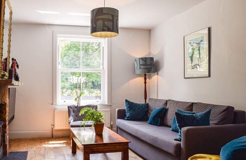 Lacey Green Cottage | 3 bedroom accommodation in Naphill, near High Wycombe
