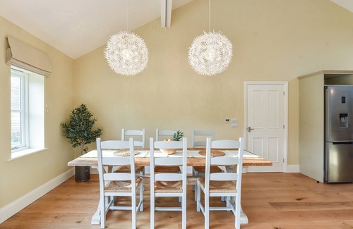 North Stoke Cottage | 3 bedroom accommodation in West Burton