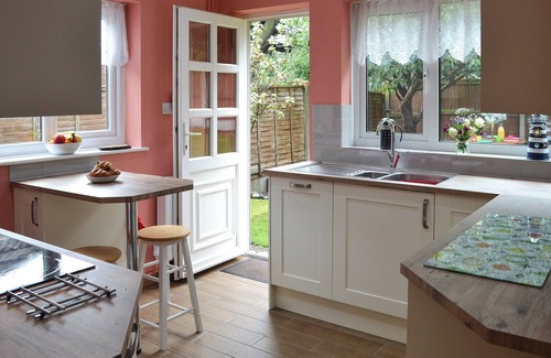 Kingsgate Cottage | 3 bedroom accommodation in Kingsgate, near Broadstairs