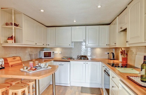Achnasheen Cottage | 3 bedroom accommodation in Craigloiste, Inver Alligan, Torridon