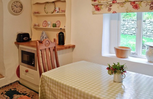 Puncknowle Cottage | 3 bedroom accommodation in Puncknowle, near Bridport