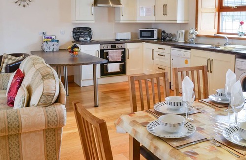 Lockerbie Cottage | 3 bedroom accommodation in Hangingshaw, near Lockerbie