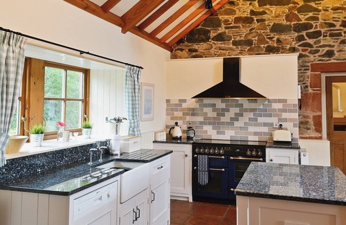 Newbridge Cottage | 3 bedroom accommodation in Irongray, Dumfries