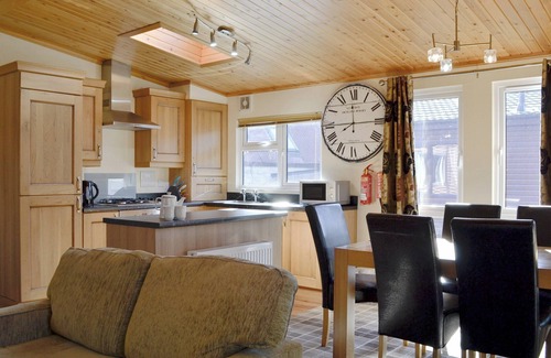 Dinnet Cottage | 3 bedroom accommodation in Dinnet, near Ballater