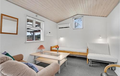 Give House | 3 Bedroom Amazing Home In Give