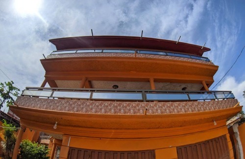 Freetown Apartment | 3 bedroom apartment close to the beach