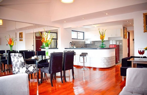 Cusco Apartment | 3 bedroom apartment with garage and breakfast