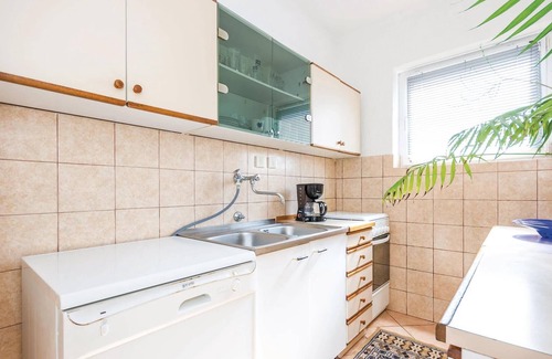 Vratarusa Apartment | 3 bedroom awesome apartment in Senj