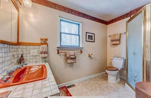Terra Alta House | 3 Bedroom Cabin at Alpine Lake, near Deep Creek-WISP Resort
