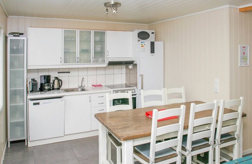 Sjernarøy House | 3 bedroom cozy home in Sjernarøy
