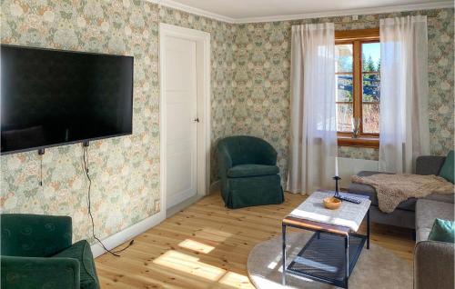 Rullan House | 3 Bedroom Cozy Home In Långserud