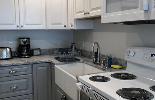 Raymond House | 3 Bedroom Cozy Vacation Home on Beautiful Panther Pond in Raymond, Maine