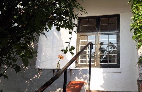 Parkview House | 3 bedroom family home, with private garden and pool in Parkview