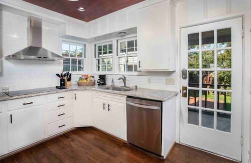 Tyler House | 3 Bedroom Historical Registry Home