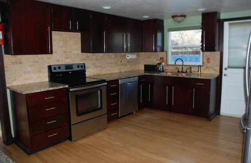 Goss - Grove House | 3 Bedroom Home in Central Boulder