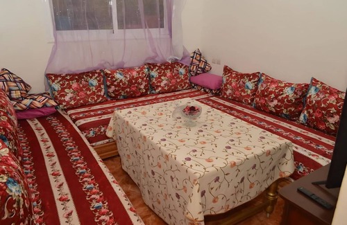 Ouled Tayeb Apartment | 3 bedroom house 3 minutes from the airport with a distinctive Moroccan character