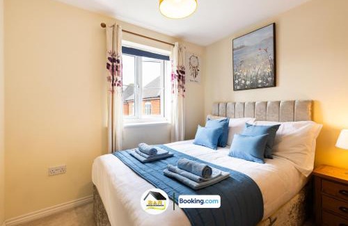 Amesbury House | 3 Bedroom House By B and R Serviced Accommodation Amesbury With Super fast Wi-Fi 145Mbps