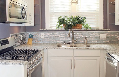 Walnut Hills House | 3-bedroom house in awesome Cincinnati with WiFi, AC, and off street parking.
