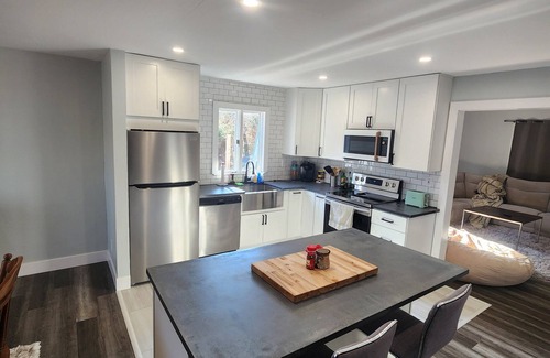 Dennisville House | 3-bedroom house in charming minutes from the beach.
