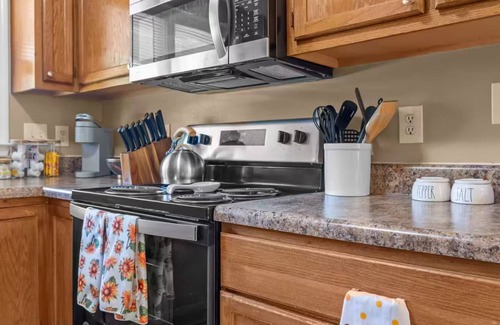 Cape Fear House | 3-bedroom house in fabulous Eastover with WIFI, all you need is your clothes!