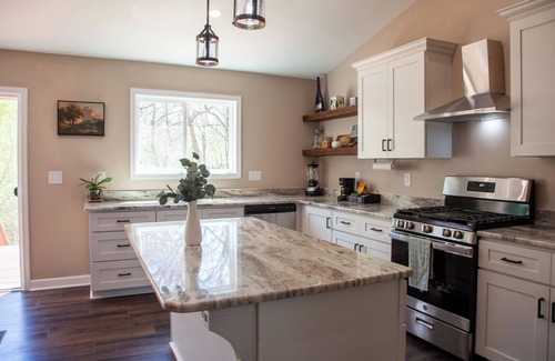 Franklinville House | 3-bedroom house near Deep River, Wolfspeed, Toyota, & Zoo