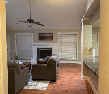 Rowlett House | 3 Bedroom house Near the Lake