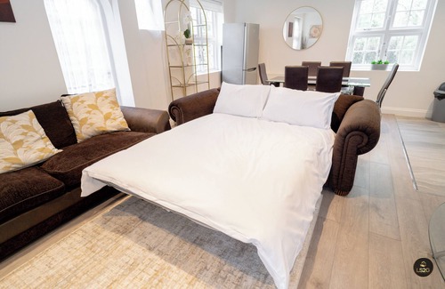 Garden Suburb House | 3 Bedroom house w/garden and free parking - Hampstead NW11