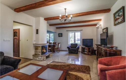 Morag House | 3 Bedroom Lovely Home In Bogaczewo