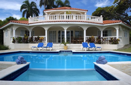 Cofresi Villa | 3 bedroom luxury villa in Puerto plata villa located on Lifestyle property