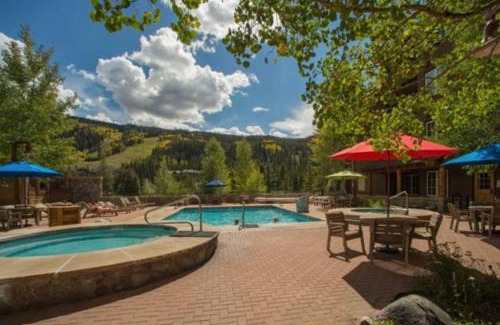 River Run Apartment | 3 Bedroom Mountain Condo In River Run Village With Expansive Mountain Views And Walking Distance To Ski Slopes