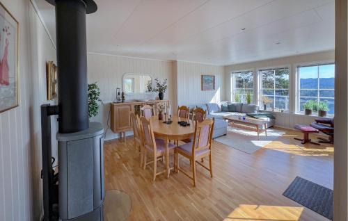 Lyngdal House | 3 Bedroom Nice Home In Lyngdal