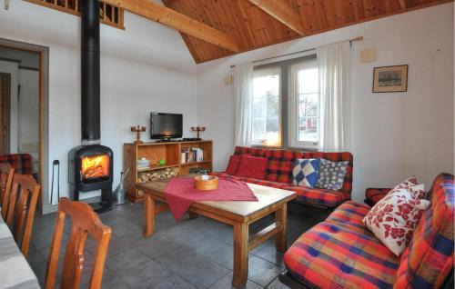 Tived House | 3 Bedroom Pet Friendly Home In Tived