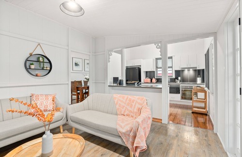 North Booval House | 3 Bedroom Queensland House in Ipswich