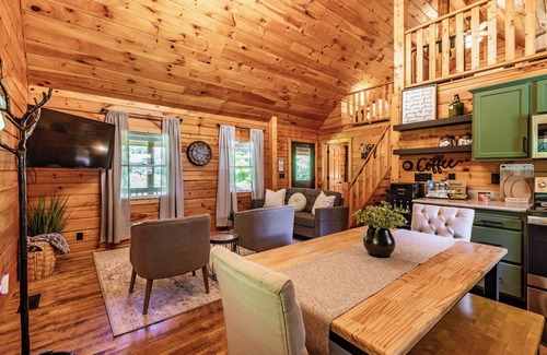 Fulton County Cabin | 3-bedroom remote cabin on lake with trails to hike. Peaceful getaway from it all