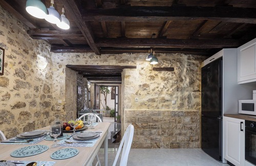 Old Town Rethymnon House | 3-Bedroom RENOVATED 130m2 House In The Old Town