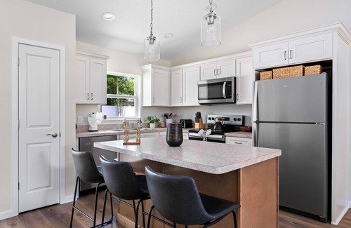 Fellowship House | 3-Bedroom Retreat in Ocala, 10 Min to WEC!