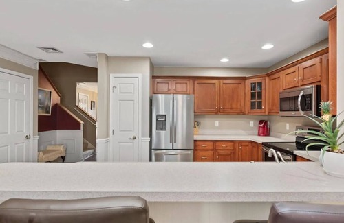 Enola House | 3-bedroom townhouse close to Mechanicsburg, Camp Hill, Harrisburg and Hershey