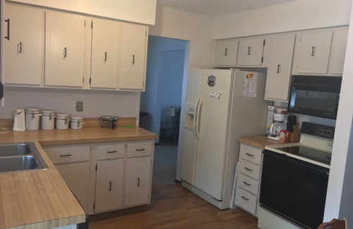 Reynoldsburg House | 3-bedroom vacation home just 13 minutes from Easton Town Center