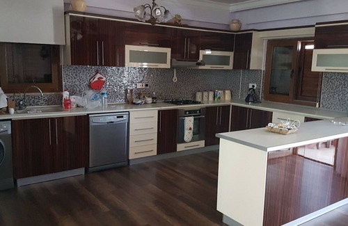 Kyrenia Villa | 3 Bedroom Villa with 2 Barthrooms and Private Parking, Private Beach