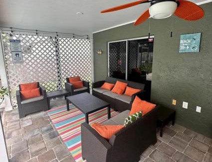 Lake Sarasota House | 3 bedrooms house with private, heated pool 8 miles to Siesta Key Beach,